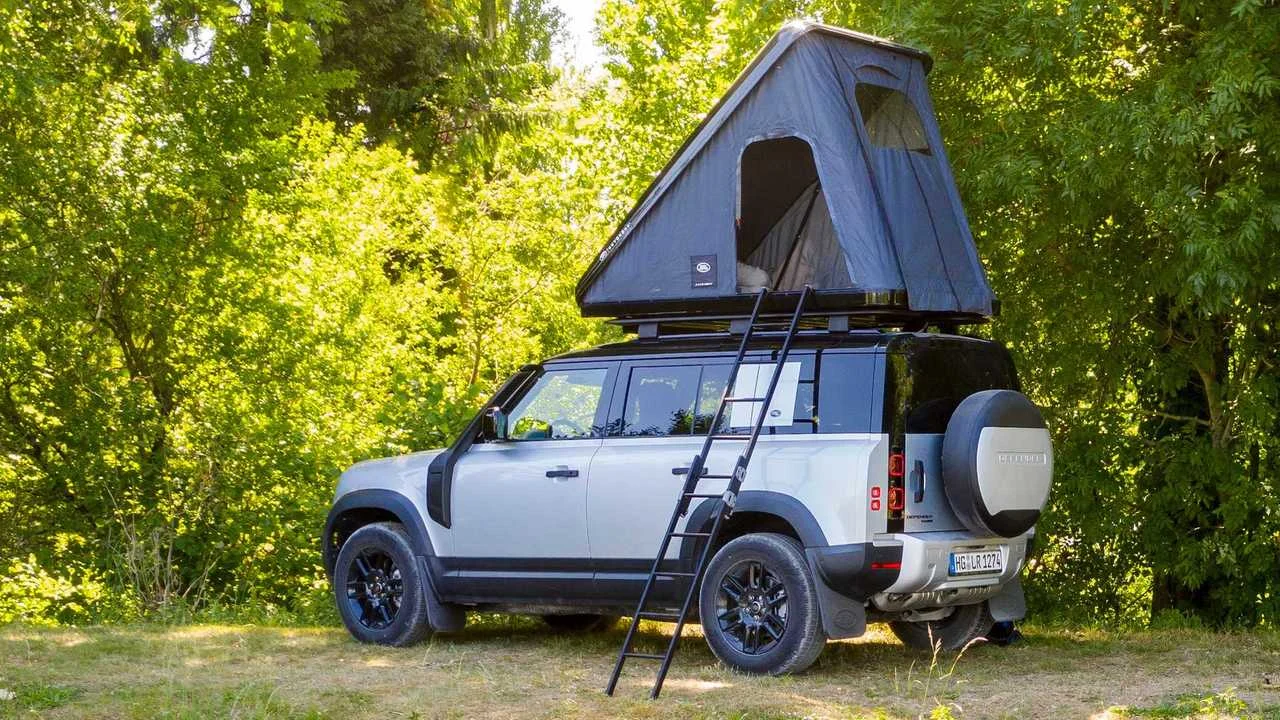 Land Rover e Autohome, una tenda da tetto per il nuovo Defender