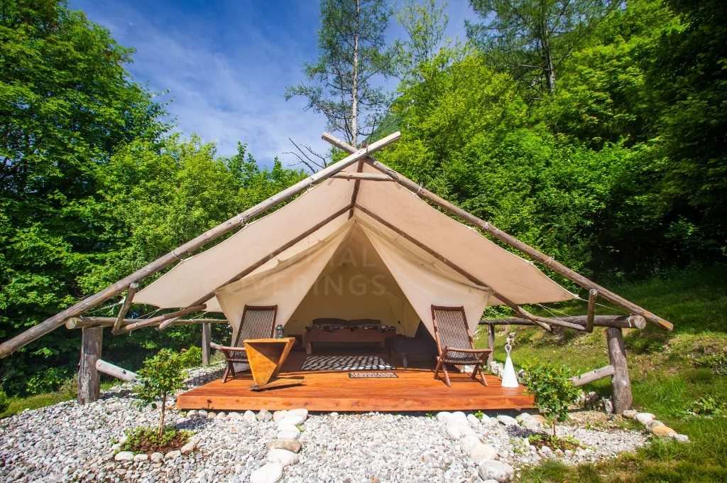 Realizzazione tende per glamping in Veneto